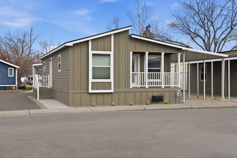 3650 S. Federal Blvd. #19 RV19