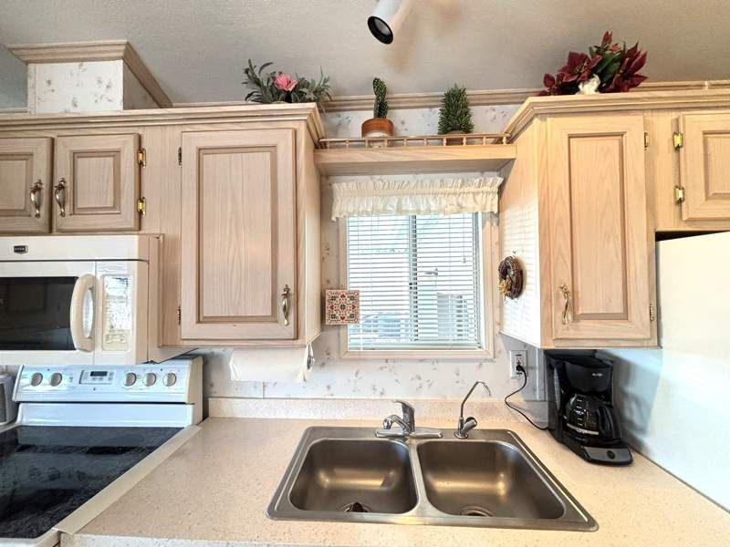 3833 N. Fairview Ave. # 54