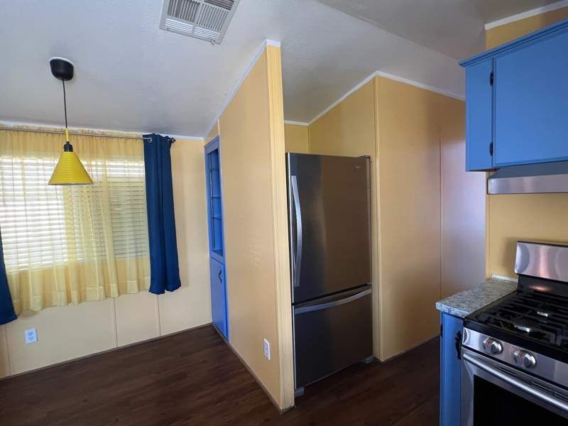 2050 W. Dunlap Ave #B136