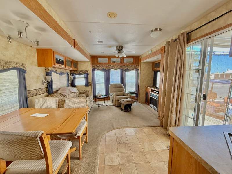 10442 N Frontage Rd #429