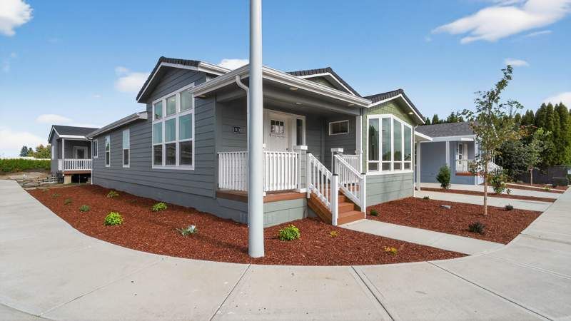 2410 Lancaster Dr. SE, #1010