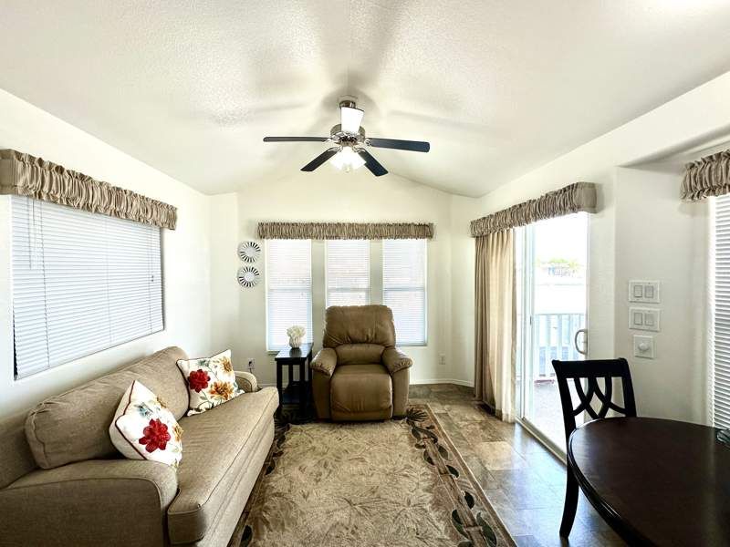 10442 N Frontage Rd #023