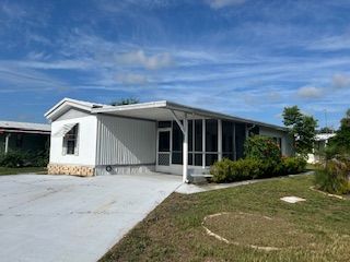228 Poppy Dr.