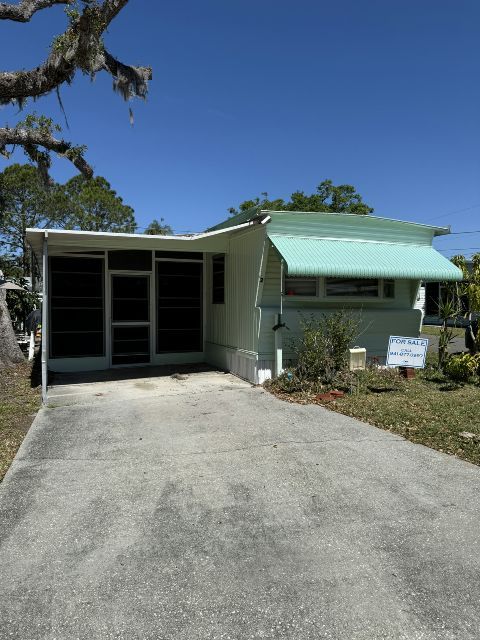 2 Oak Drive