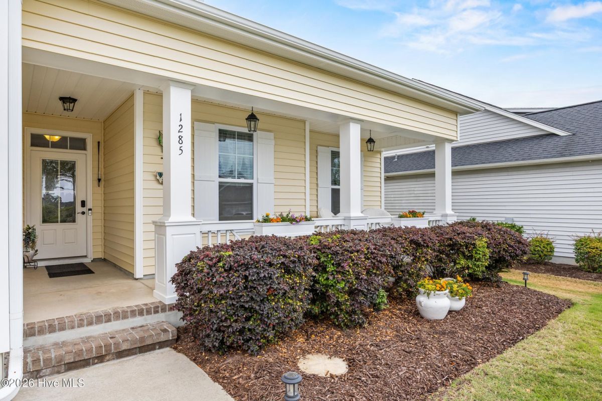 1285 Temeraire Court