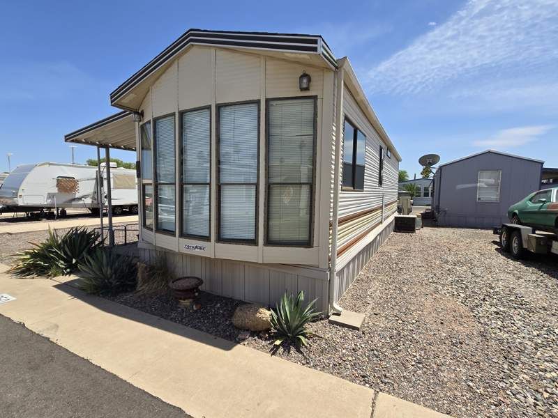 4065 E. University Drive #50