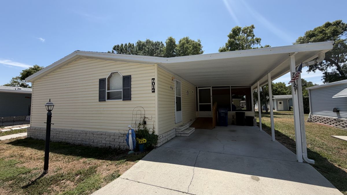 7012 W Eatonshire Path