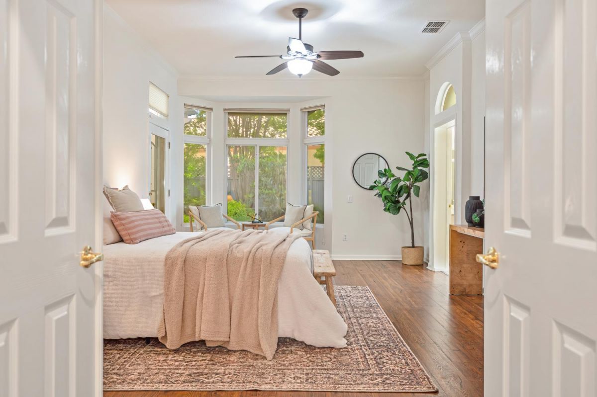 325 Roundhill Court