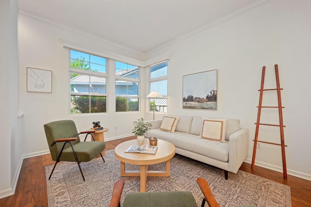 325 Roundhill Court