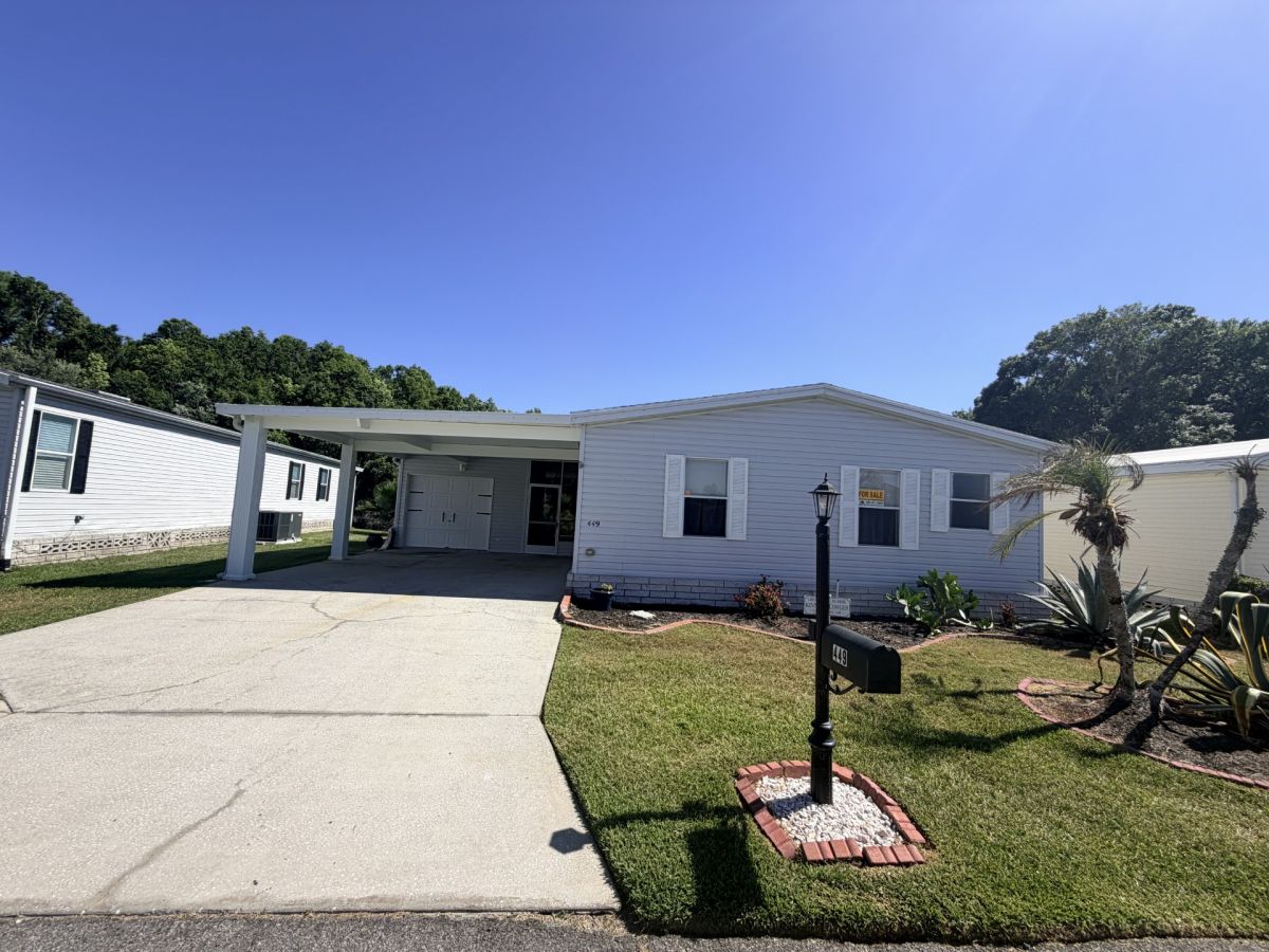 449 Goldenrod Cir S