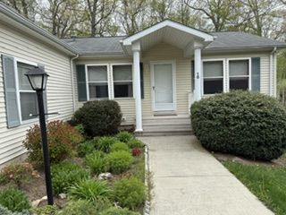 16 Indian Hill Road