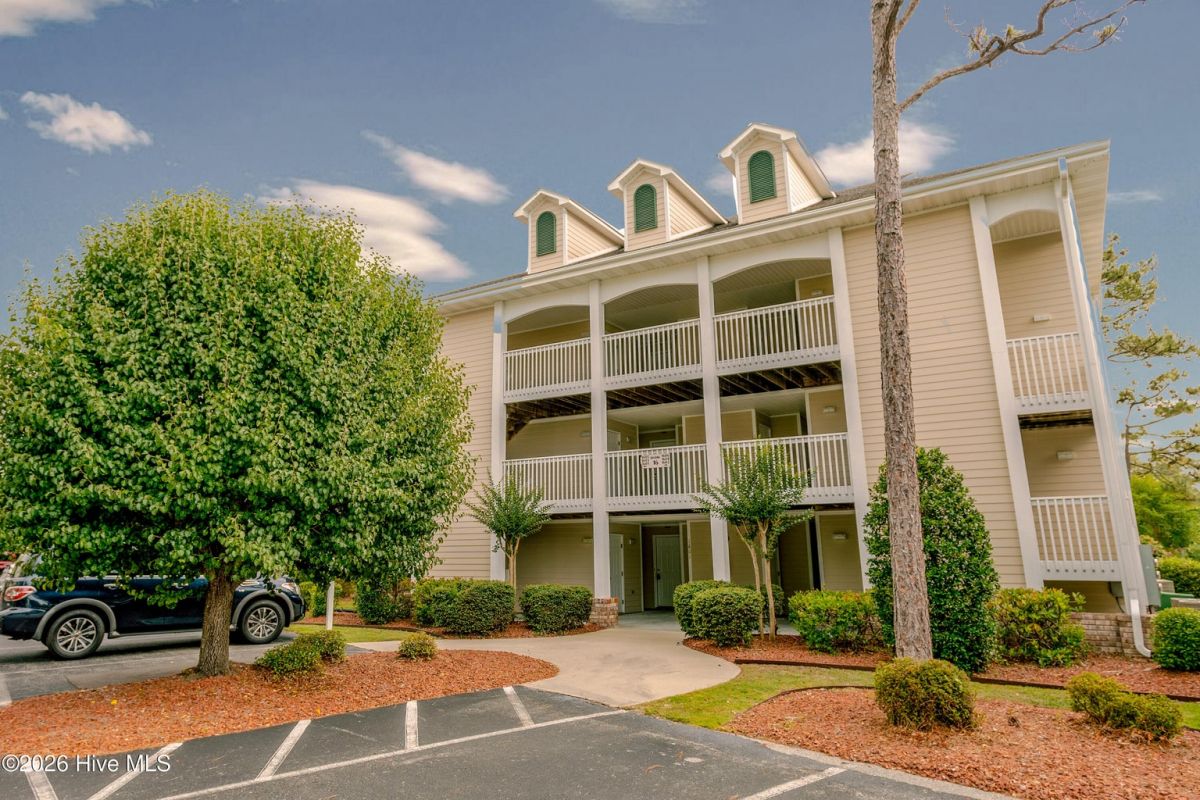 3350 Club Villas Drive