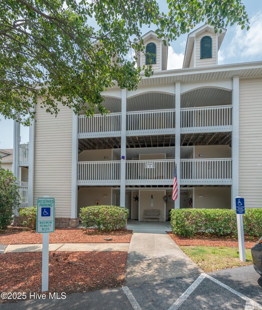 3350 Club Villas Drive