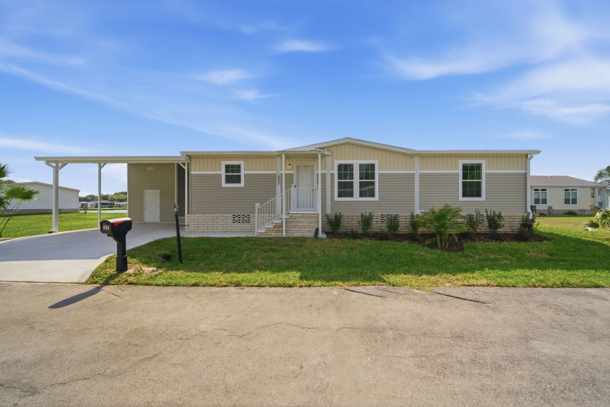 3000 US HWY 17/92 W LOT #552