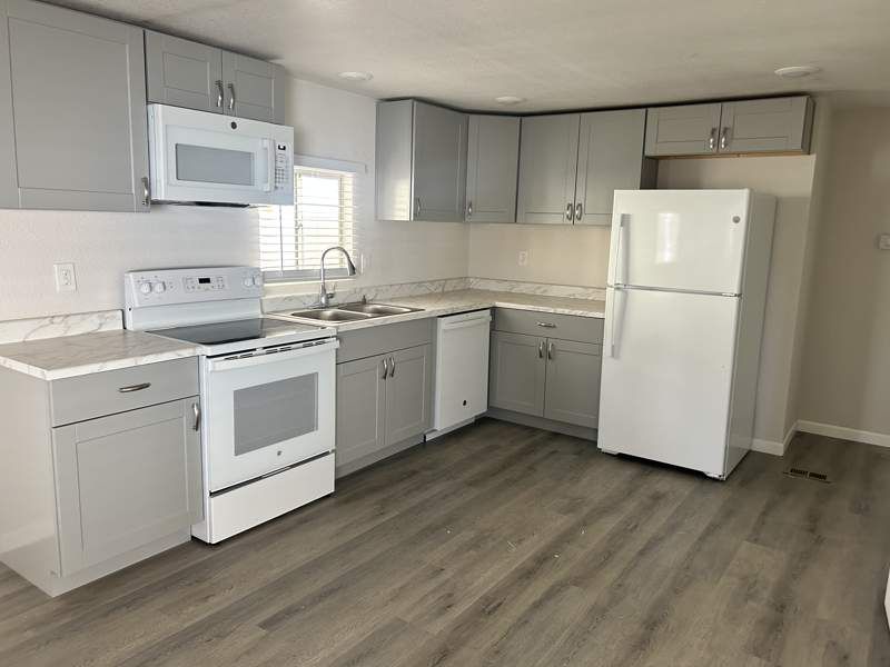 305 S. Val Vista Drive #342