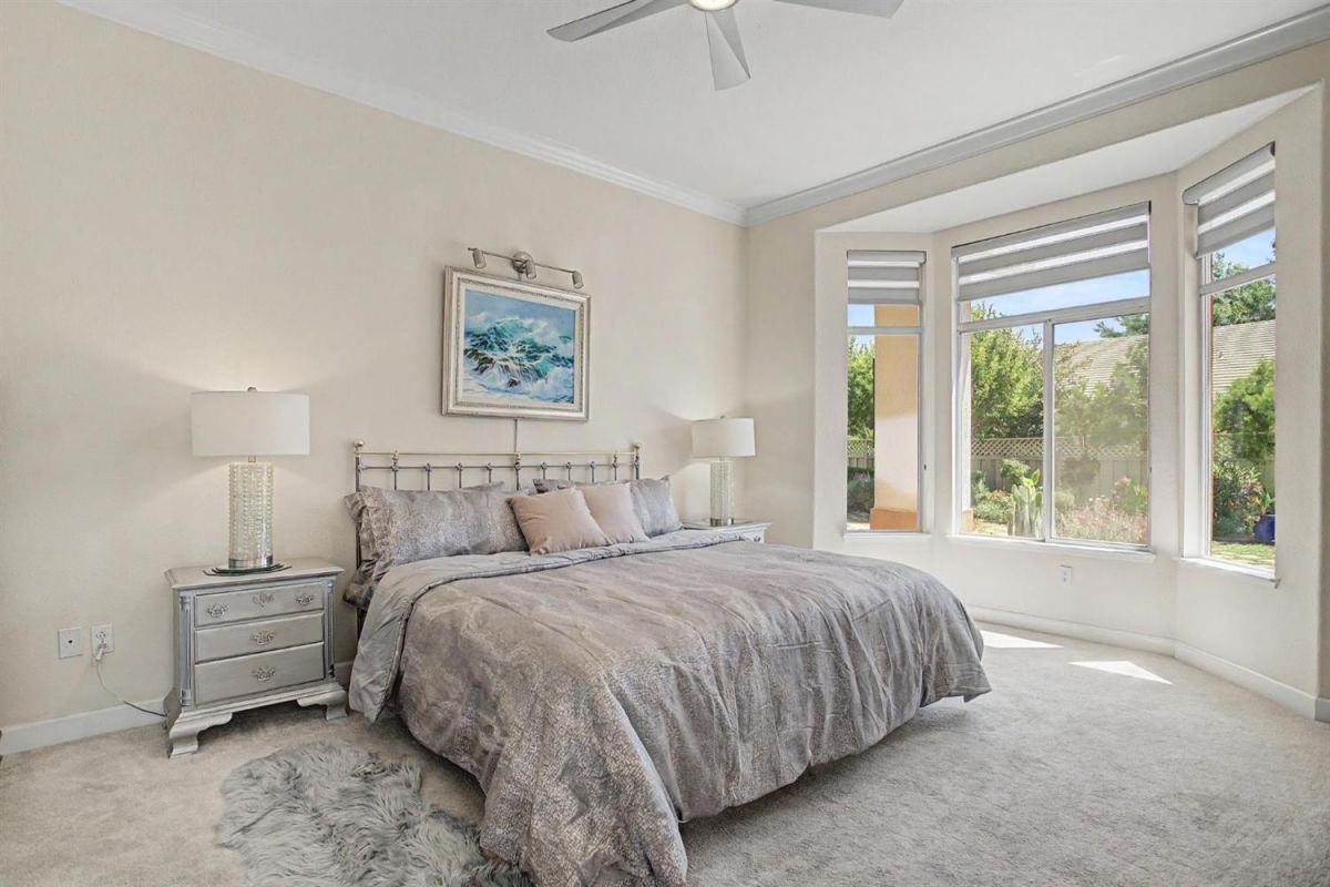 7122 Dream Inn Lane