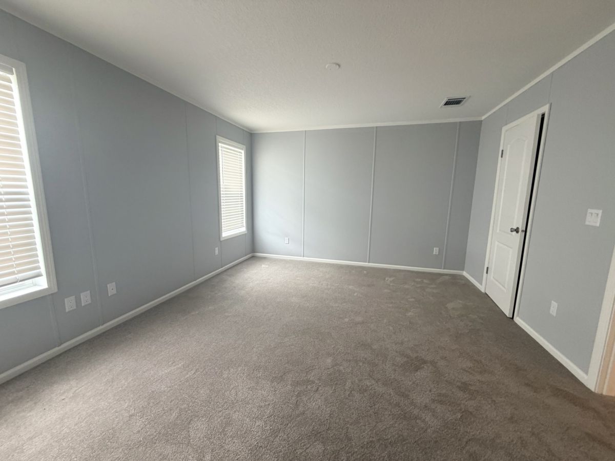 634 Tulip Circle W