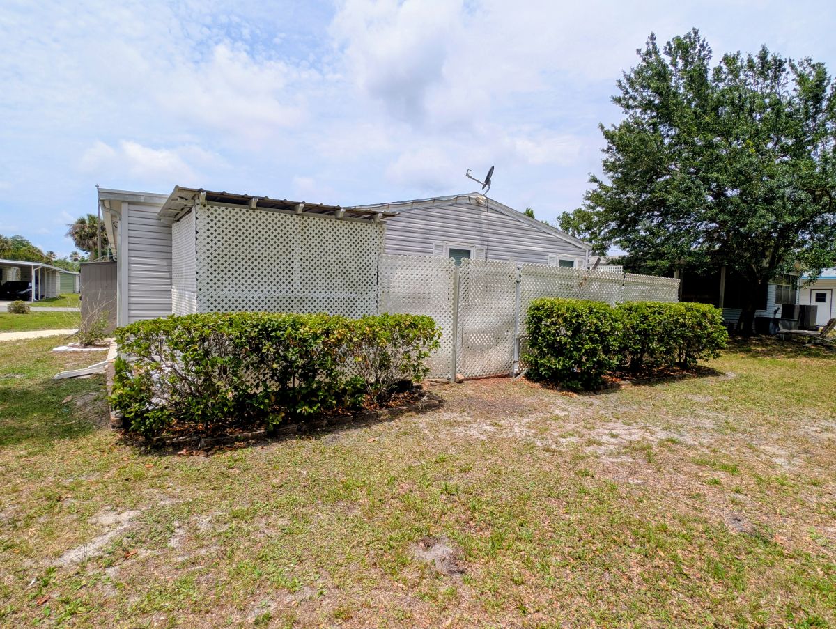 8831 W Forest View Drive