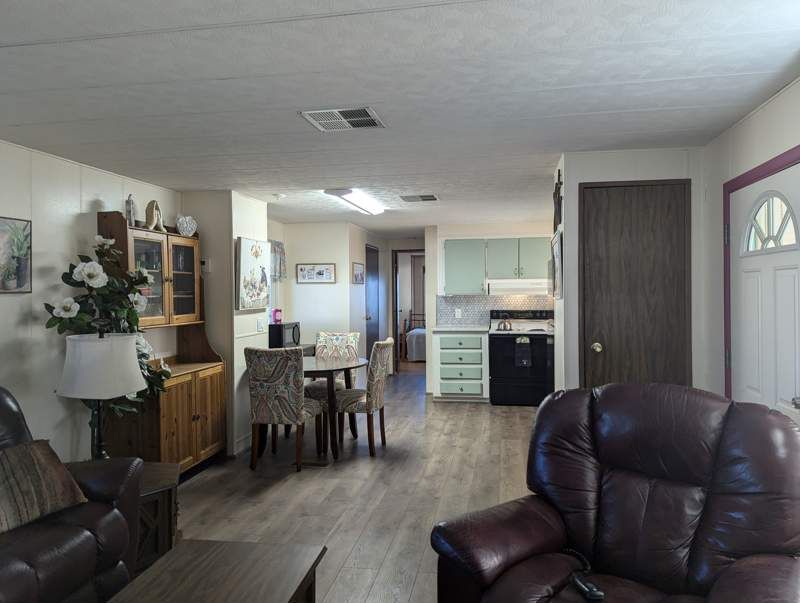 305 S. Val Vista Drive #114