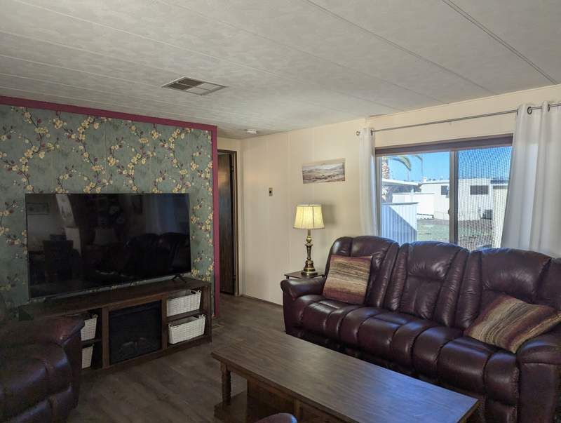 305 S. Val Vista Drive #114