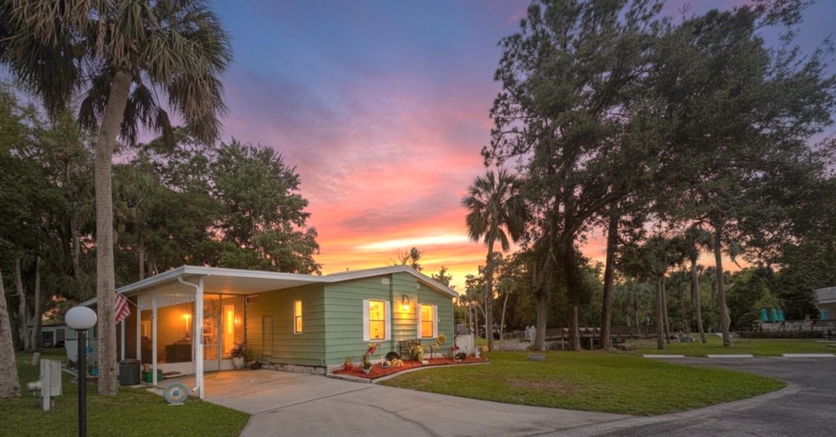 2588 S. SABLE PT.