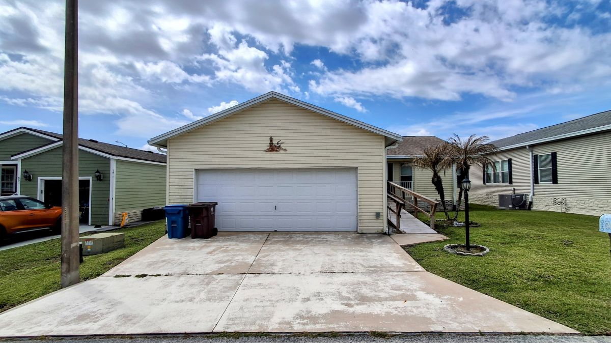 3000 US HWY 17/92 W LOT #652