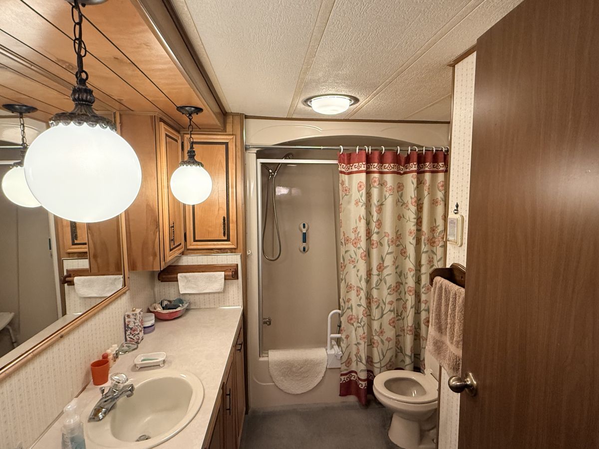5655 North Seagull