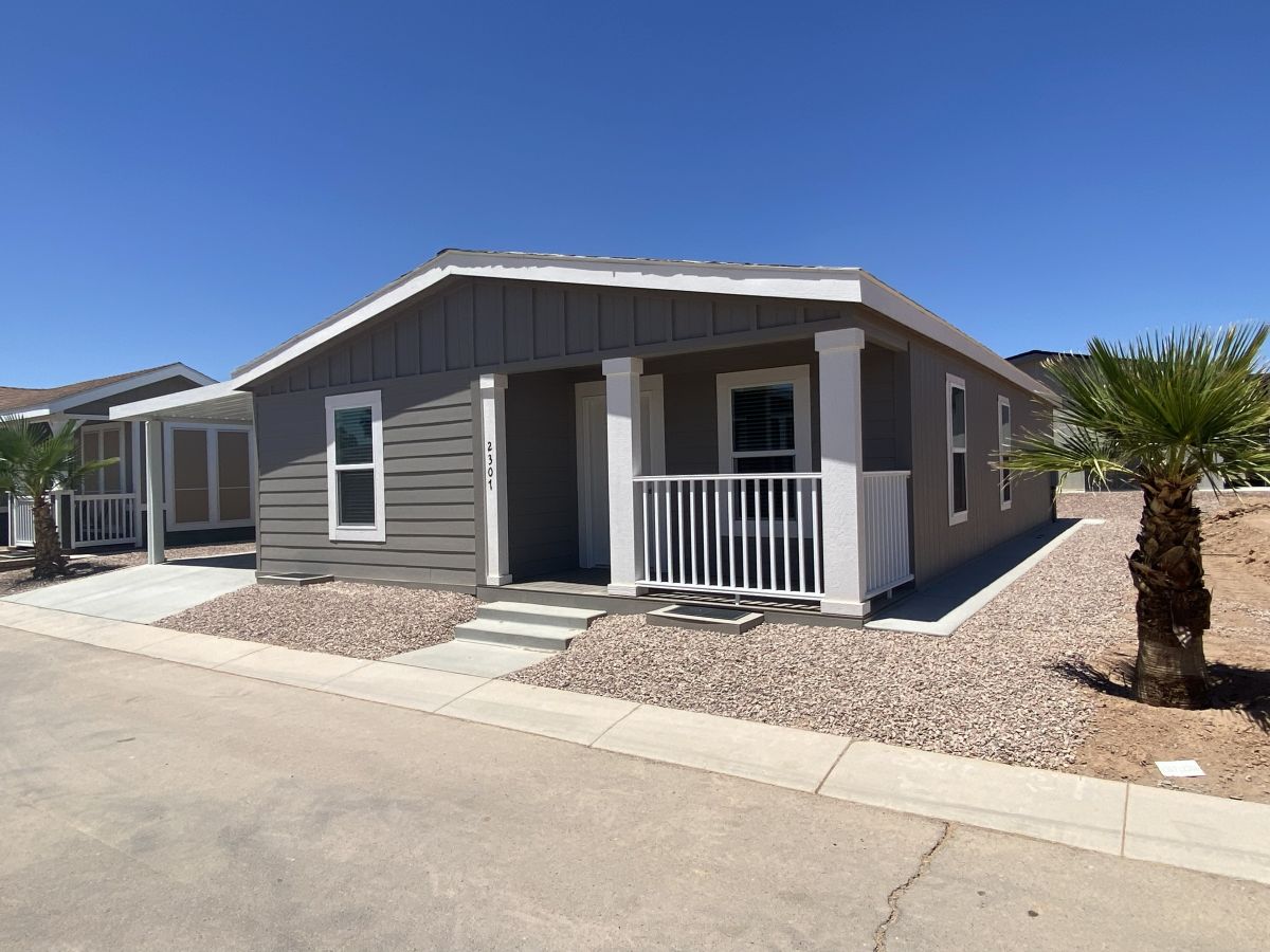 1110 North Henness Rd 2307