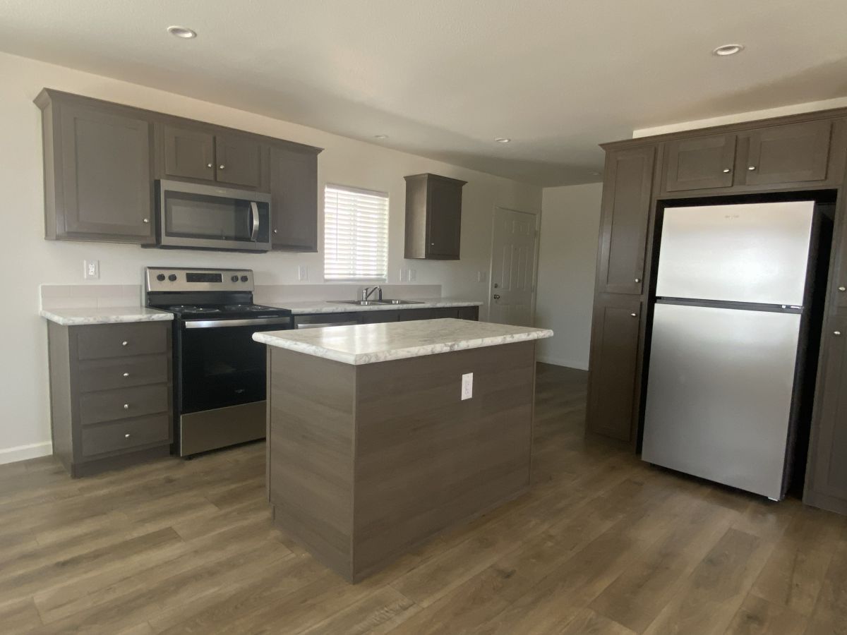 1110 North Henness Rd 2307