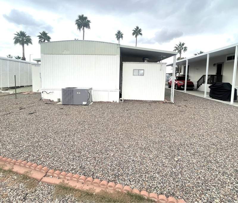 305 S. Val Vista Drive #252