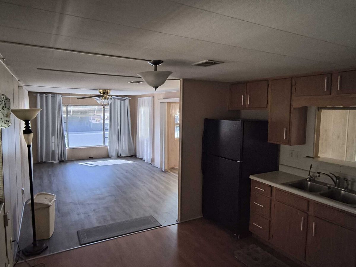 5201 W Camelback Rd, Site E105