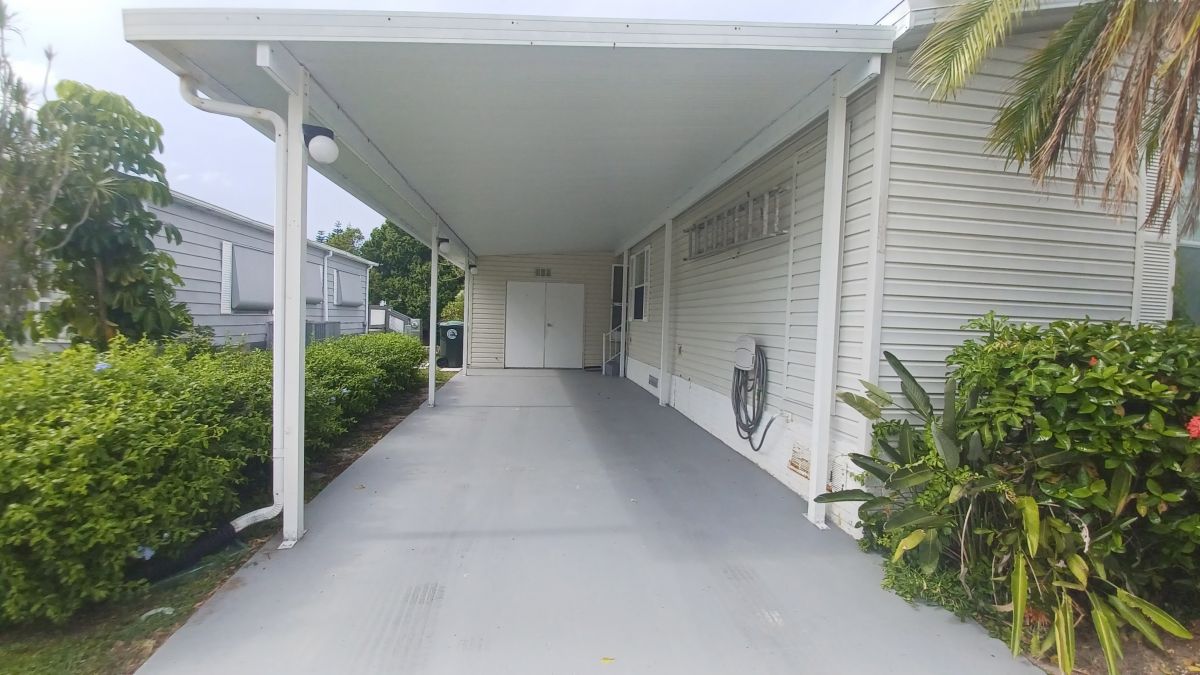 3311 NW 64 Ct