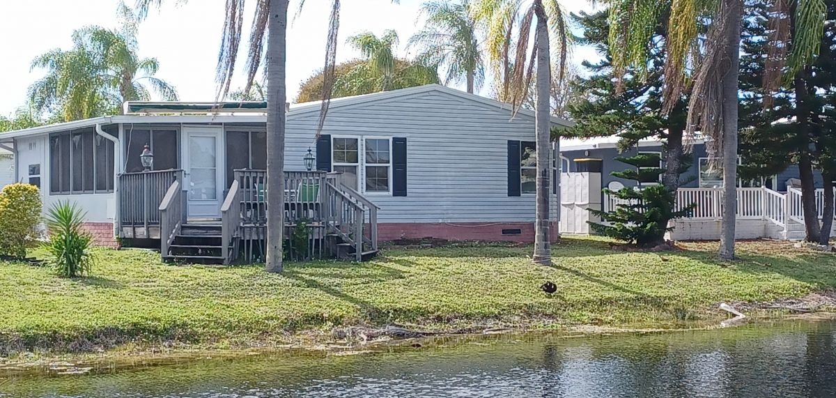 6540 NW 33rd Ave