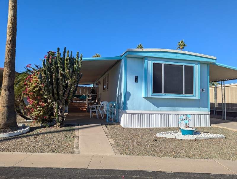 305 S. Val Vista Drive #114