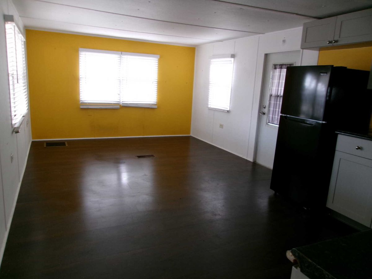 2701 34th St N. lot 304