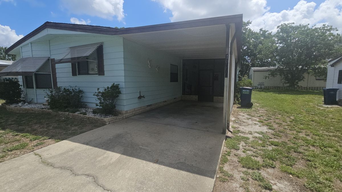 10377 S Amesbury Point