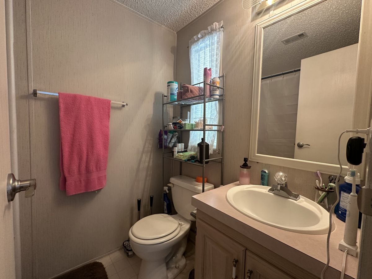 1632 Geranium Loop