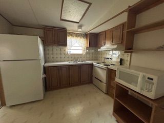 454 Carnation Drive
