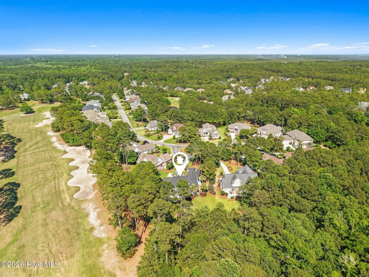 585 Westchester Place