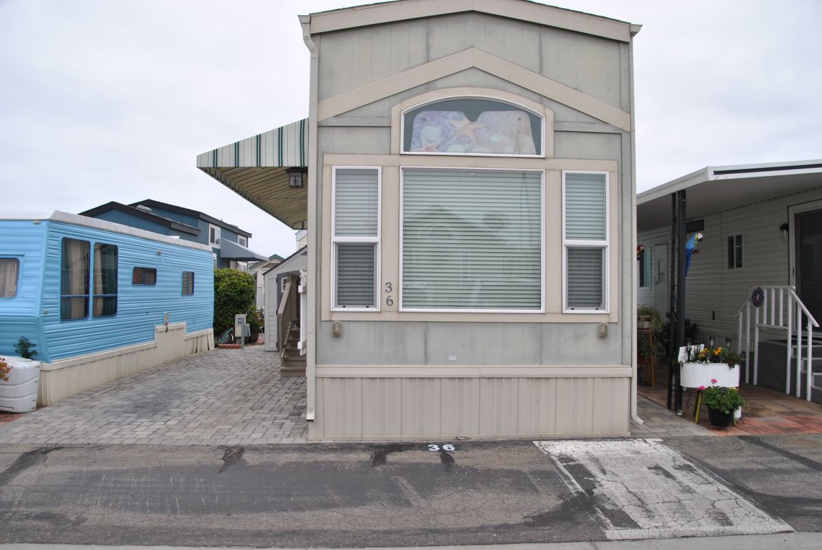200 S. Dolliver St, Site 036