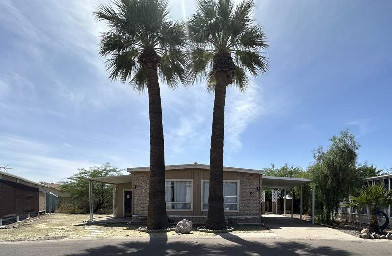 2727 E. University Drive, #086