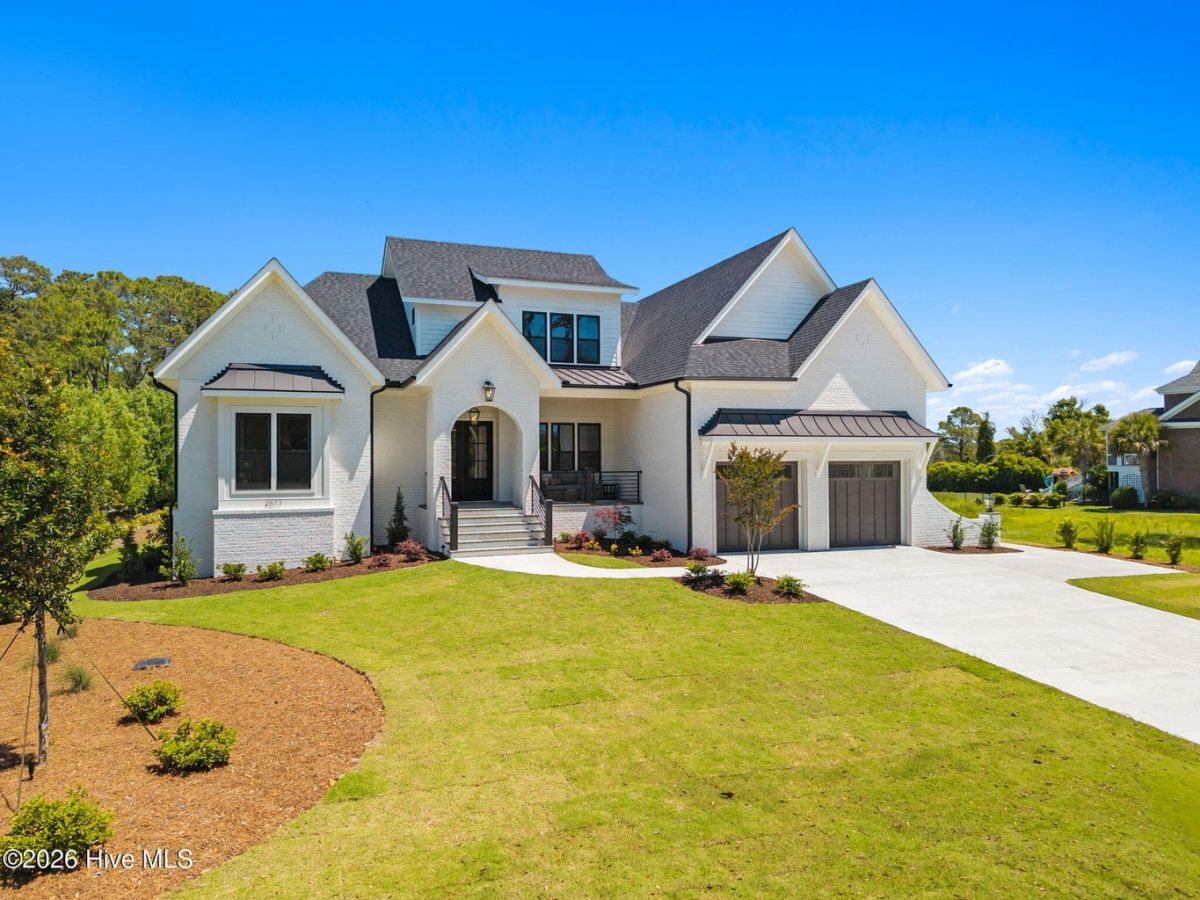 2611 Mariners Way