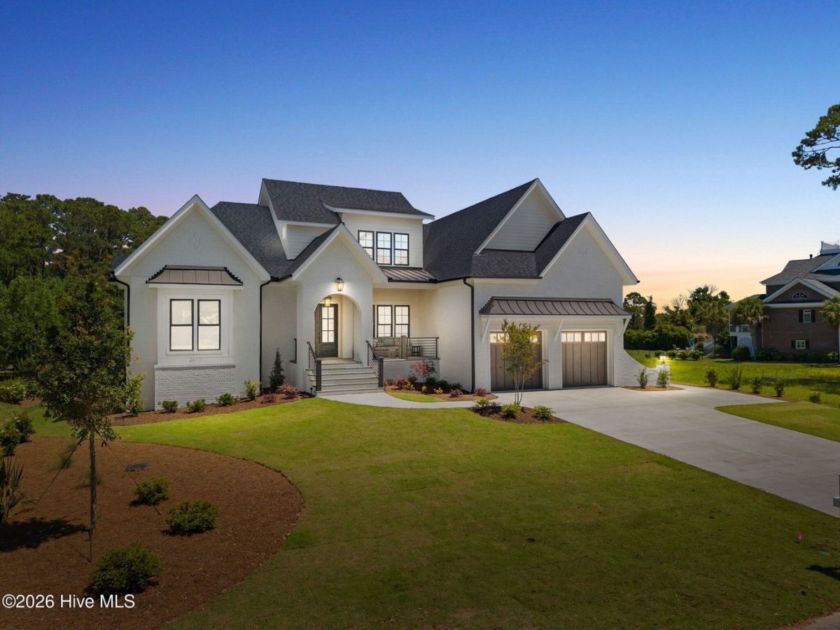 2611 Mariners Way