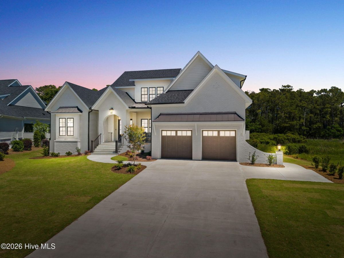 2611 Mariners Way