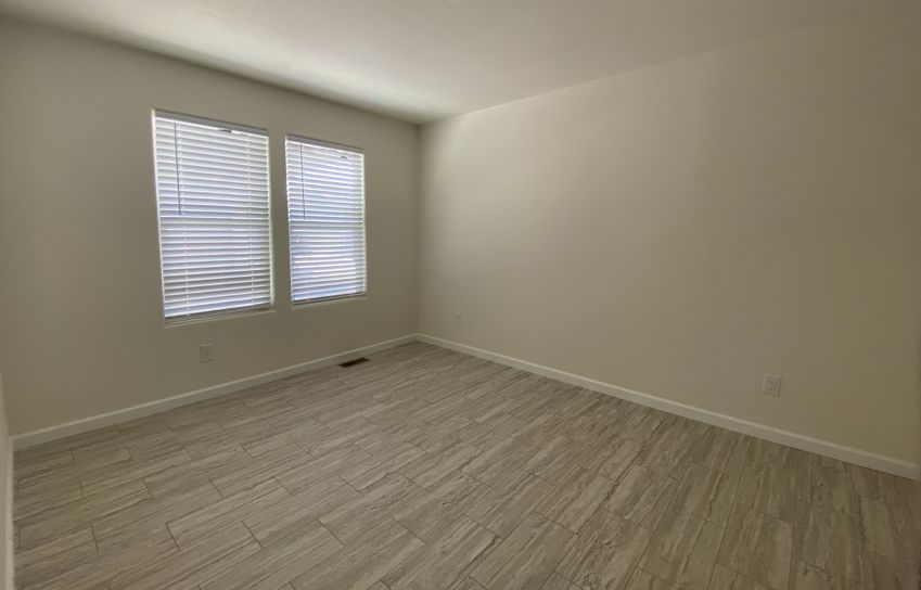 1110 North Henness Rd 2101
