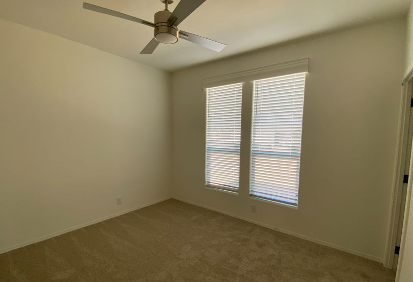 1110 North Henness Rd 2227