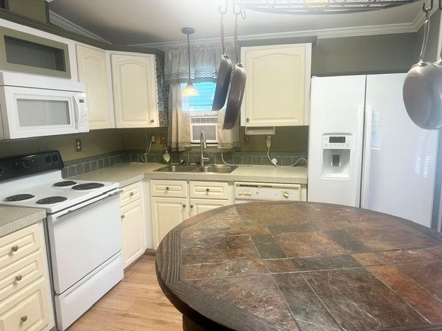 5200 28th Street North, #174