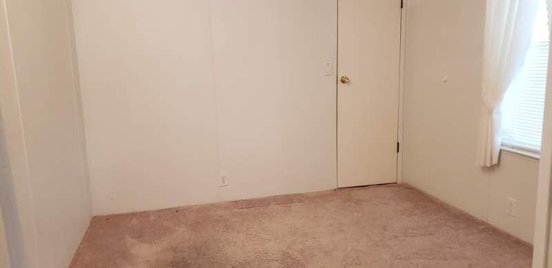 213 Kingfisher Ln.