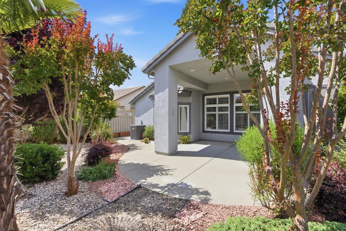 7476 Apple Hollow Loop