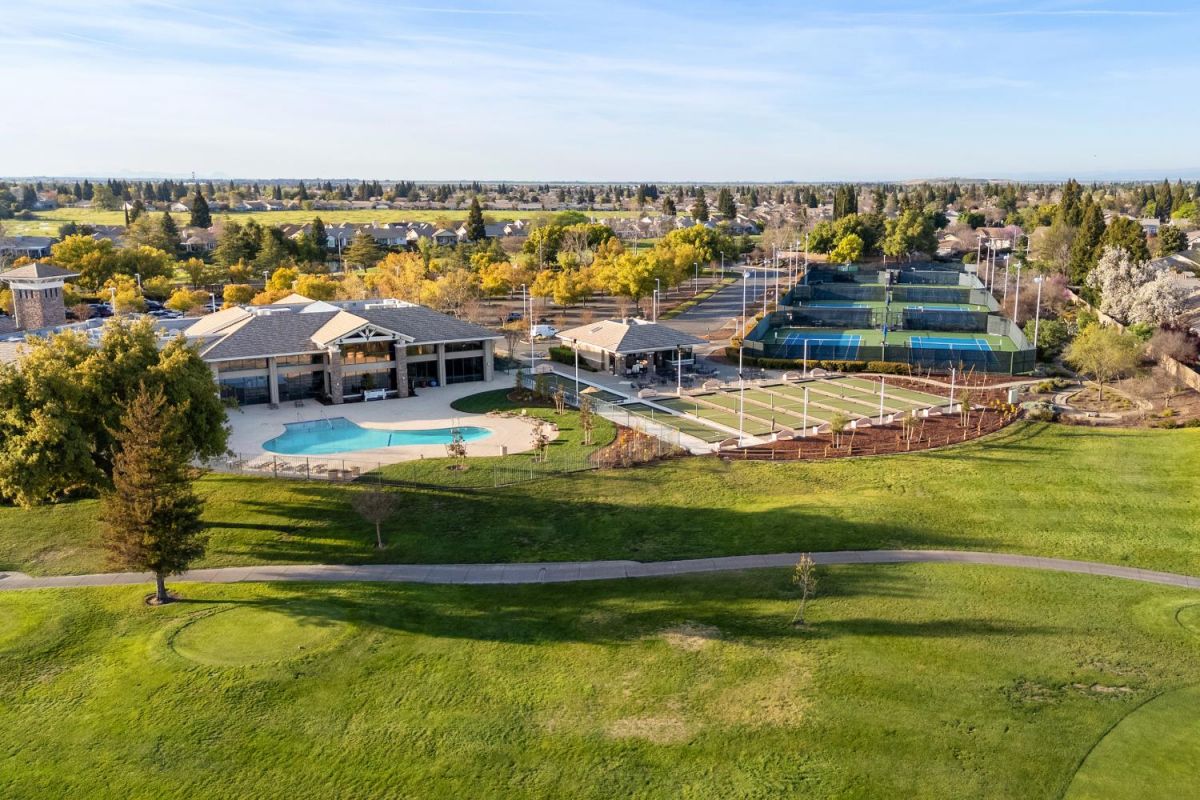 7476 Apple Hollow Loop